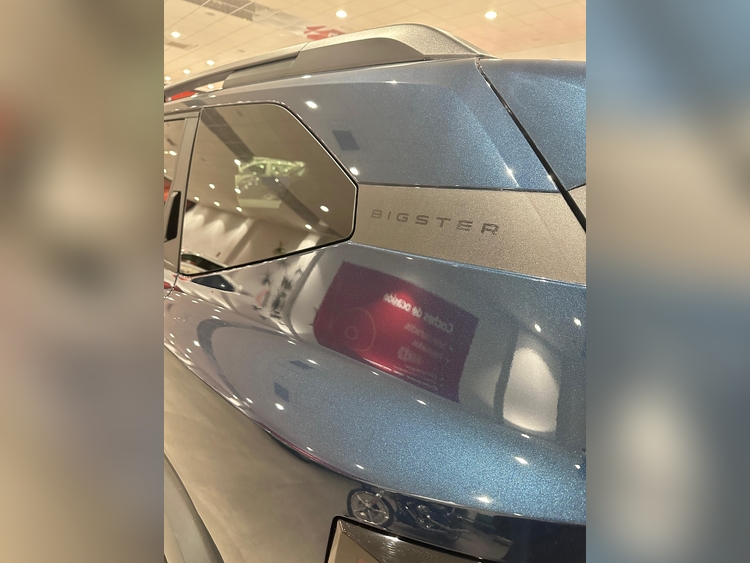 Dacia BIGSTER JOURNEY HYBRID 155 foto 6